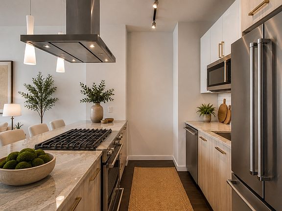5th image of 515 Church St Unit 4011