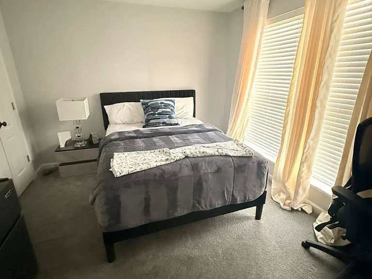 10616 Presidential Pkwy #1 — Photo 1