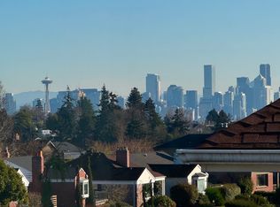 2233 Viewmont Way W #3, Seattle, WA 98199