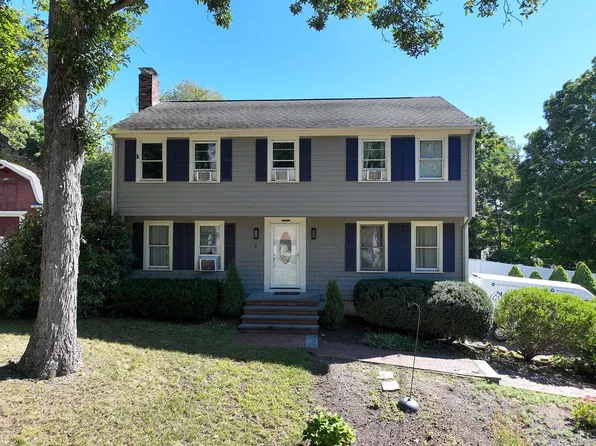 1 Esther Dr, Milford, MA 01757