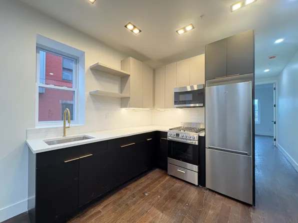 84 Palisade Avenue image 1 of 7