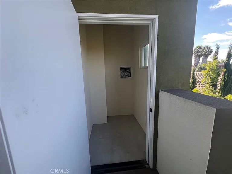 13804 Cordary Ave — Photo 45