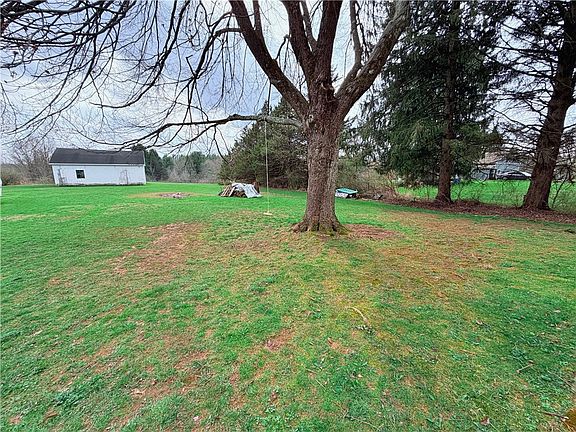 4th image of 209 Cranberry Rd