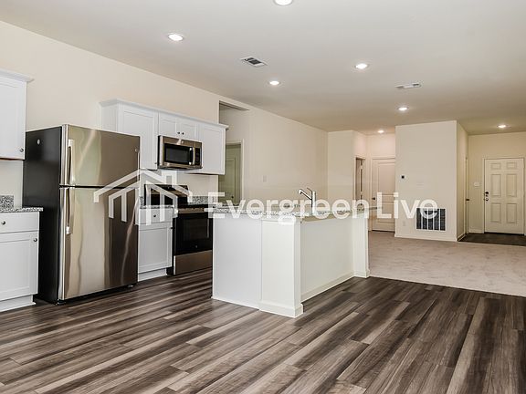 5th image of 6056 Mojave Dr