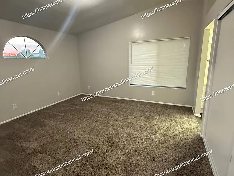 24612 Freeport Dr — Photo 26