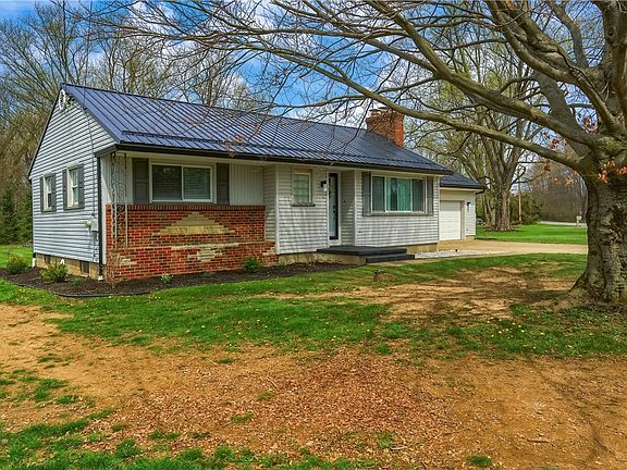 2nd image of 137 Lapin Ln