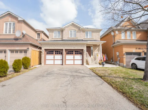 27 Hiberton Cres, Brampton, ON L7A 3E1