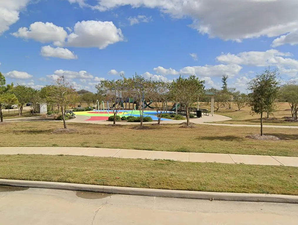 4 bed, 2.0 bath, 1852 sqft, $1,995 — Photo 3