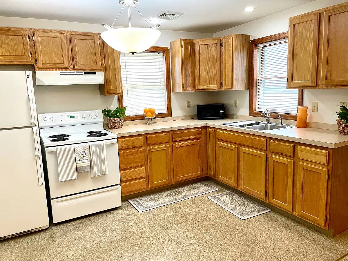 1 bed, $1,152 — Photo 4