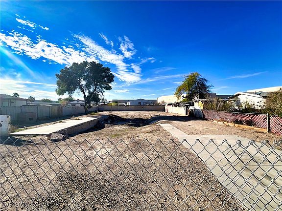 2nd image of 3489 Goldbutte Dr