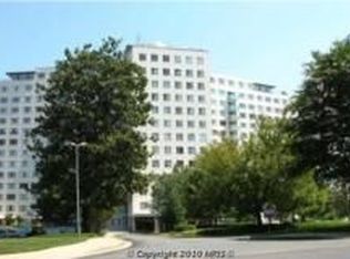 10201 Grosvenor Pl APT 1103, Rockville, MD 20852