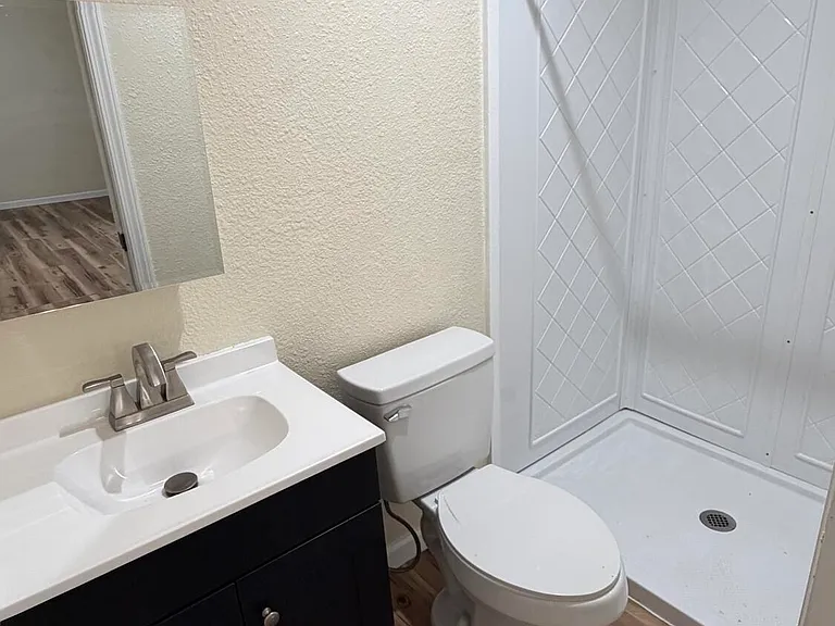 143 Claire Ave #101 — Photo 6