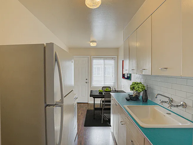 Clinton Court | Interior