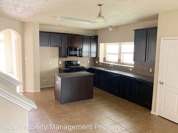 4th image of 439 Woodhaven Forest Dr