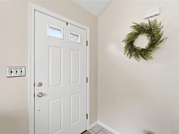5th image of 217 McDaniels Ln