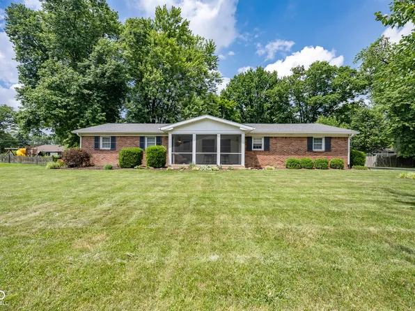 5044 E 67th St, Indianapolis, IN 46220