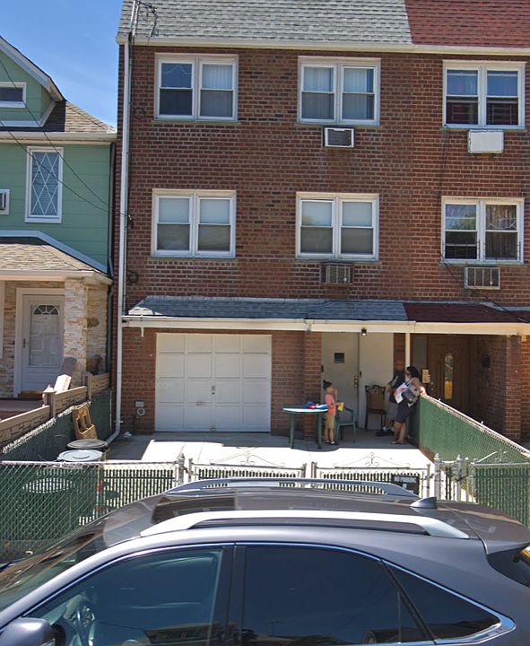 1st image of 9428 114th St