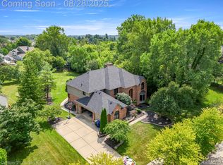 7270 Wadebridge Dr, Canton, MI 48187