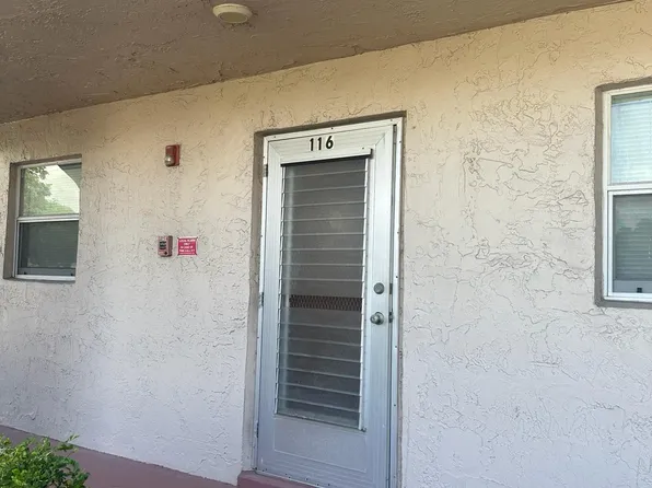 225 Bonnie Blvd, Palm Springs, FL