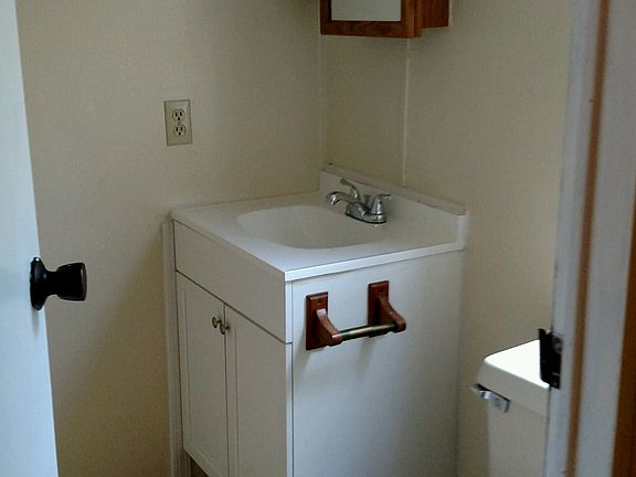 Master 1/2 bath new vanity