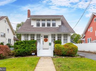 214 N Warwick Rd, Magnolia, NJ 08049