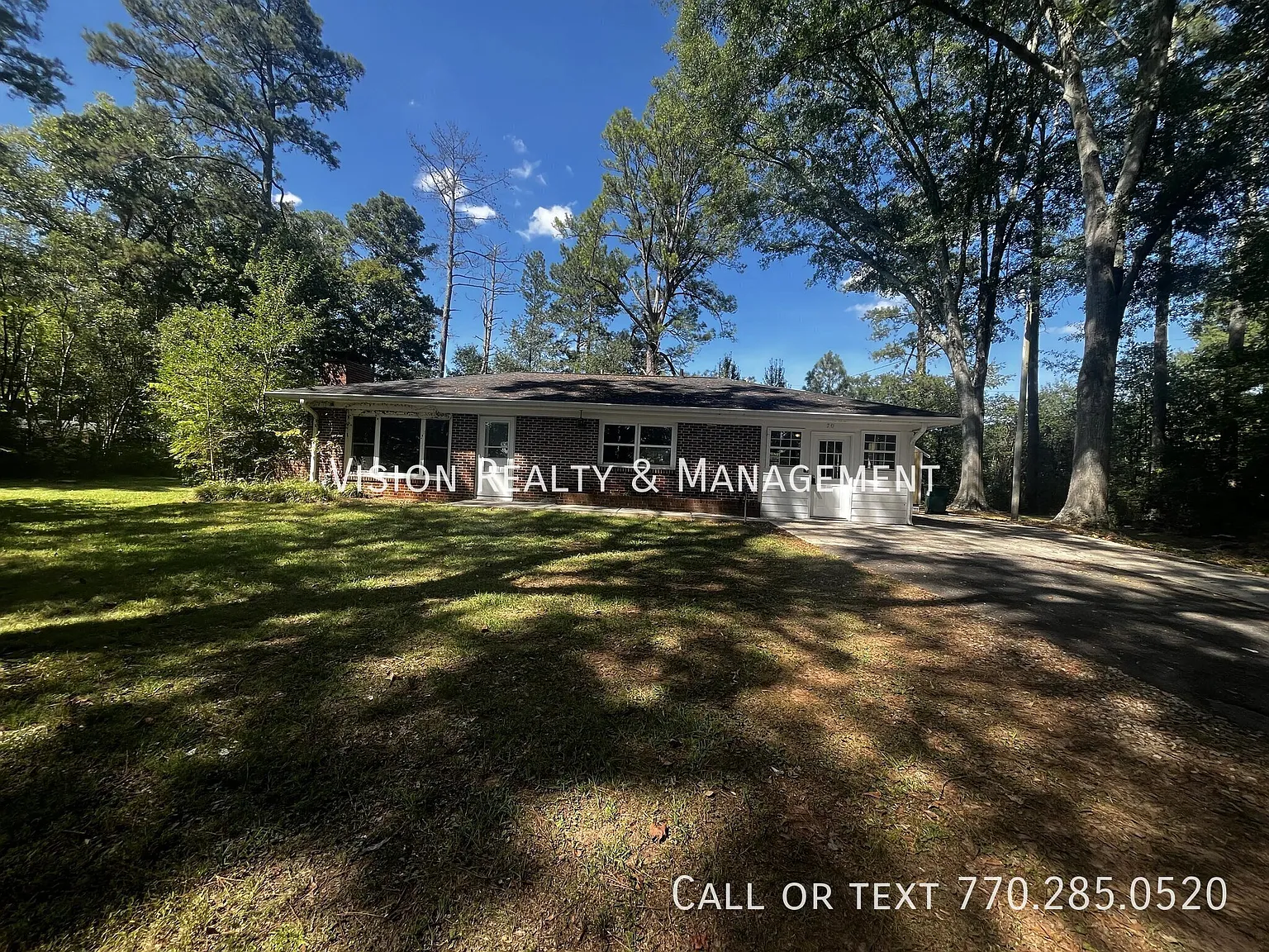 Lovely 3BD/1BA In Carrollton — Photo 2