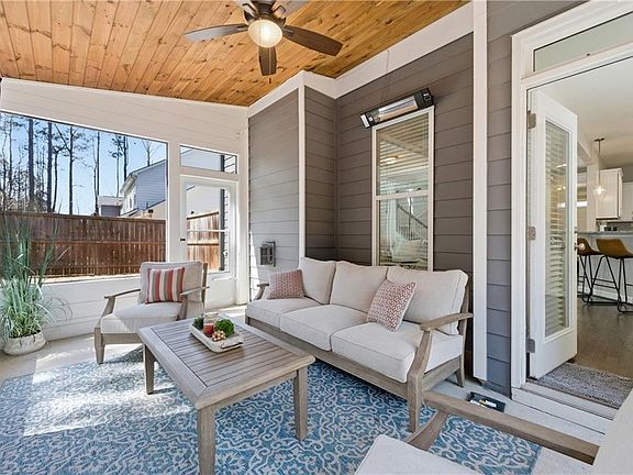 2nd image of 830 Tramore Rd