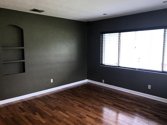 5th image of 762 Canovia Ave