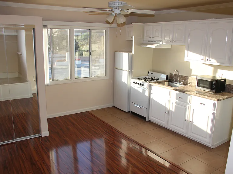 10054 Culver Blvd #P — Photo 3