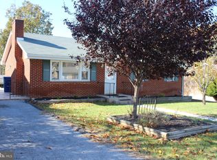 15 Hillvue St, Front Royal, VA 22630