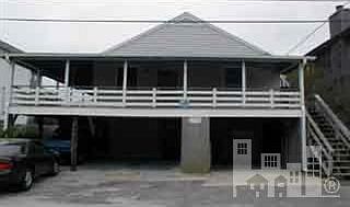 1st image of 16 E Henderson Street