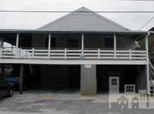 16 E Henderson St, Wrightsville Beach, NC 28480