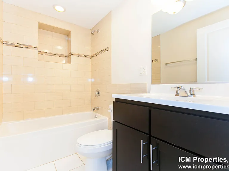 3521 N Wilton Ave #1 — Photo 9