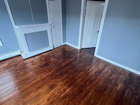 3rd image of 221 W Main St