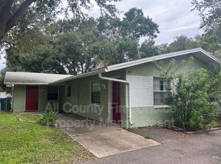 914 Lake Palms Dr, Largo, FL 33771