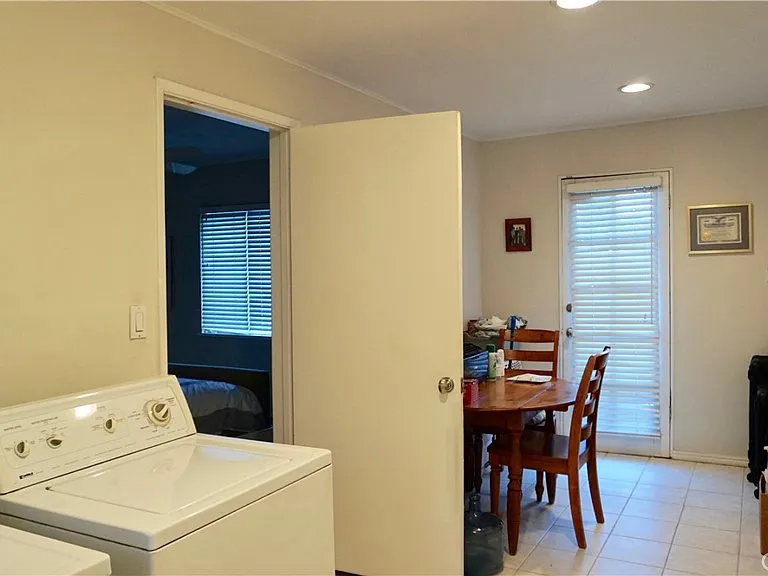 4435 Caledonia Way — Photo 22