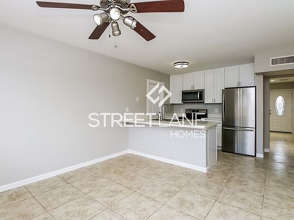 5th image of 528 E Hampton Ave