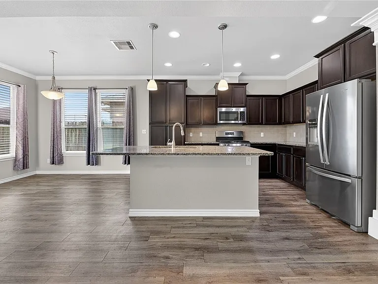 2126 Oso Bay Preserve Dr — Photo 4