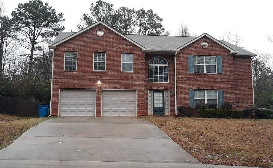 1st image of 103 Sanders Walk