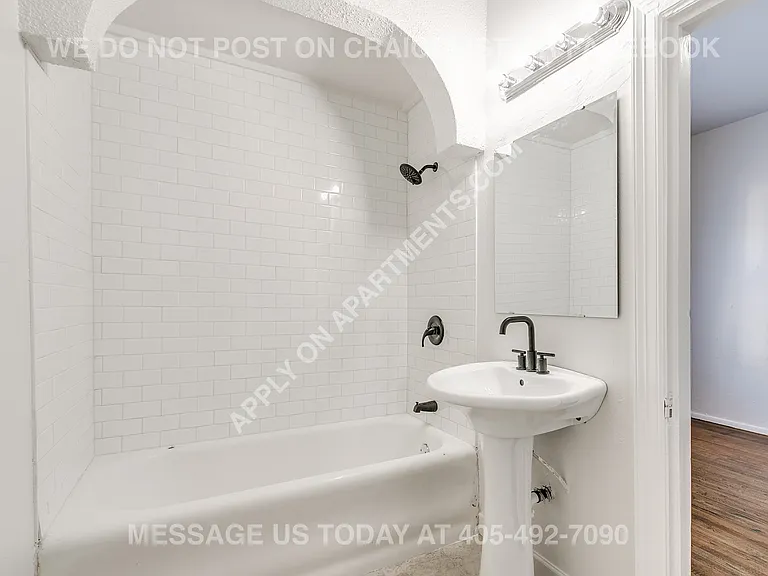1130 NW 39th St #1130.5 — Photo 22
