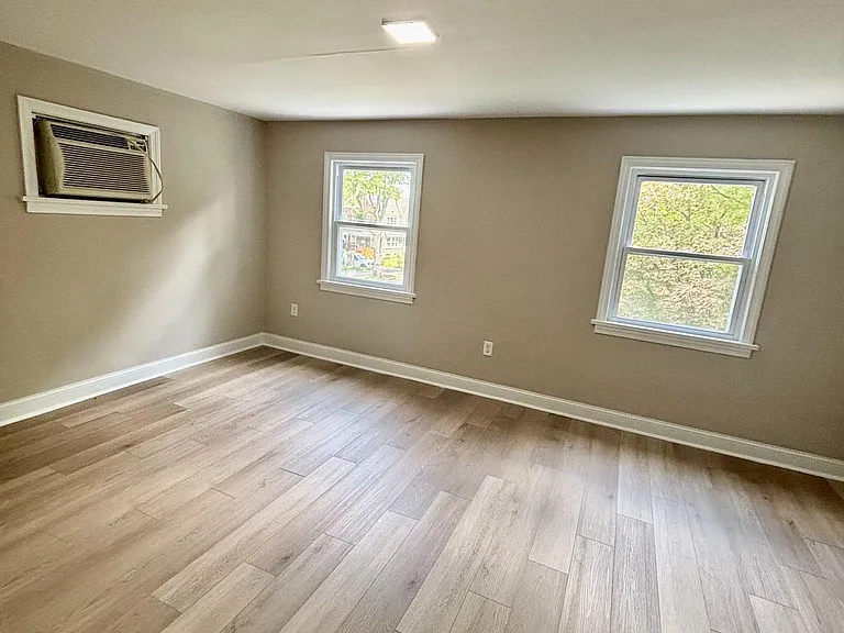 6828 Oxford Ave #2 — Photo 7