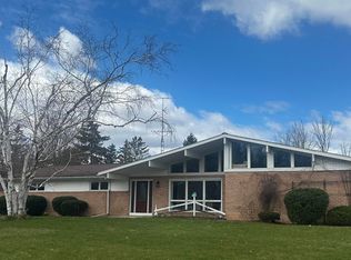 1200 Suburban St, Pinconning, MI 48650