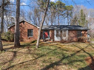3941 Tonbridge Ln, Winston Salem, NC 27106