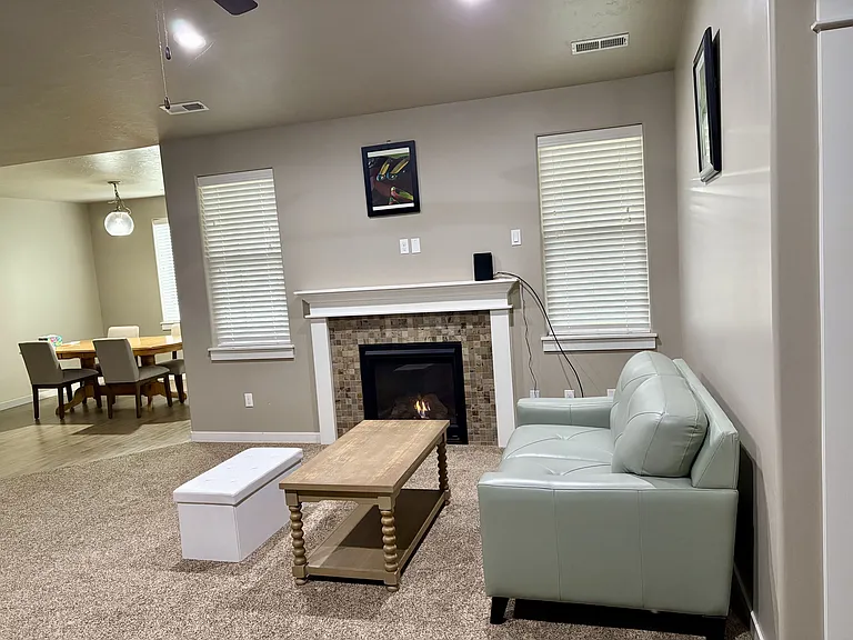 8107 S Topaz Ridge Ave #4 — Photo 9