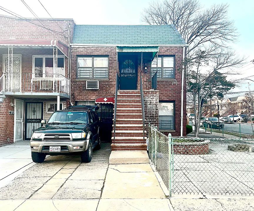 2nd image of 10321 Avenue L