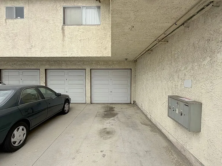 Blanton — Photo 27