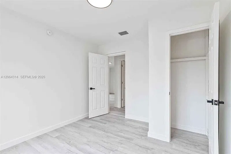 25 Nw 78th St # 1 Miami, Fl 33150 — Photo 4