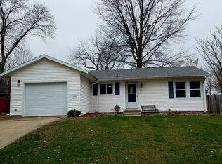 1402 S 6th Ave E, Newton, IA 50208