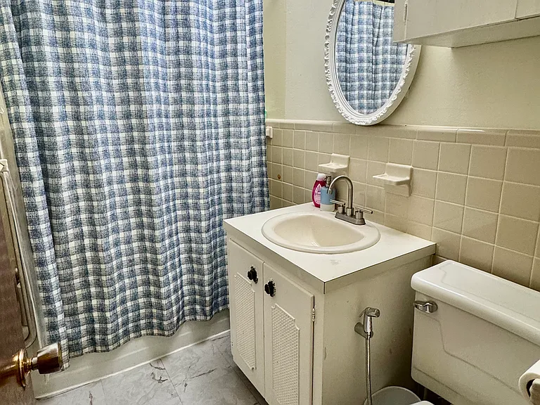 211 N William Dr — Photo 14