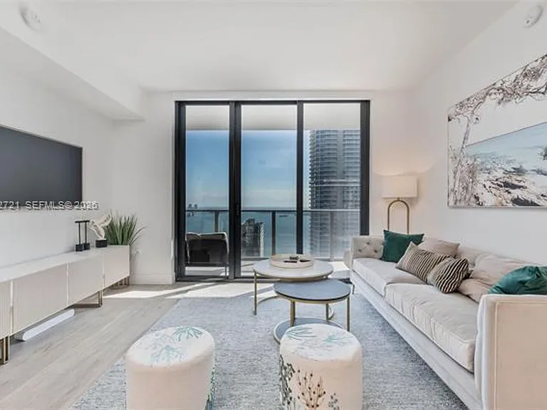1010 Brickell Ave #4303 — Photo 3
